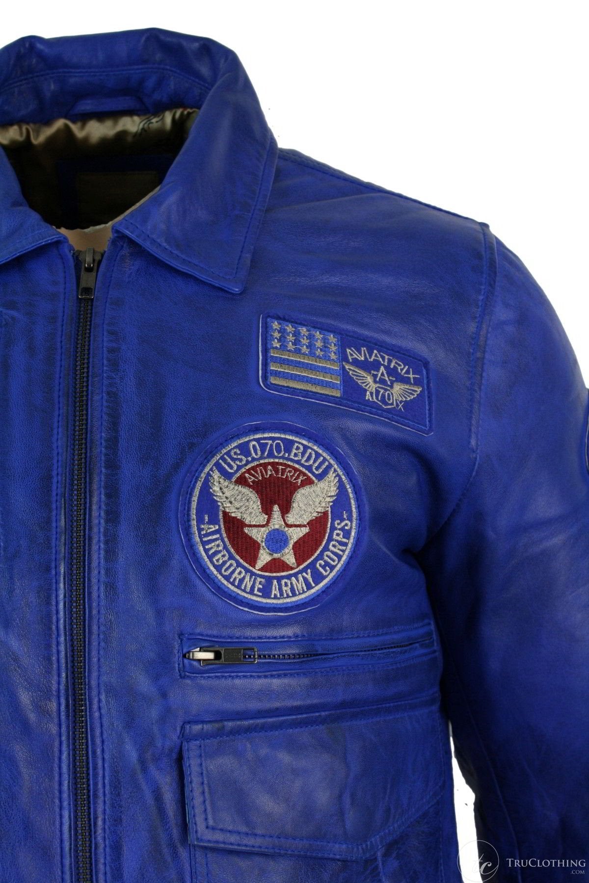 Jaqueta Bomber Masculina de Couro Legítimo Preta com Distintivo de Piloto da Força Aérea - Azul