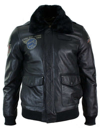 Jaqueta de aviador masculina em couro legítimo preto com gola de pele, corte slim e estilo bomber.