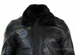 Jaqueta de aviador masculina em couro legítimo preto com gola de pele, corte slim e estilo bomber.