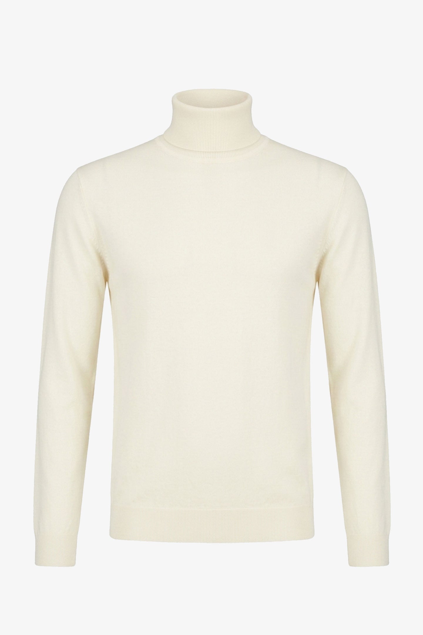 Suéter masculino de gola alta creme, em malha macia de viscose com mangas compridas.