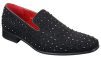 Mocassins masculinos de camurça com tachas prateadas, elegantes e brilhantes para festas.