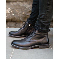 Beau - Botas Chelsea de couro pretas com cadarço e zíper lateral para homem