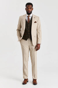 Terno Belmont bege com colete de tweed verde Harris