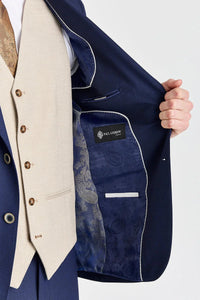 Terno azul-marinho Belmont com colete contrastante bege Belmont.