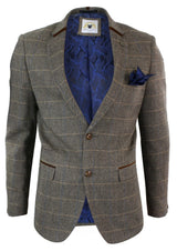 Blazer masculino Marc Darcy em tweed espinha de peixe, corte slim, dois botões, modelo slim fit, marrom claro.