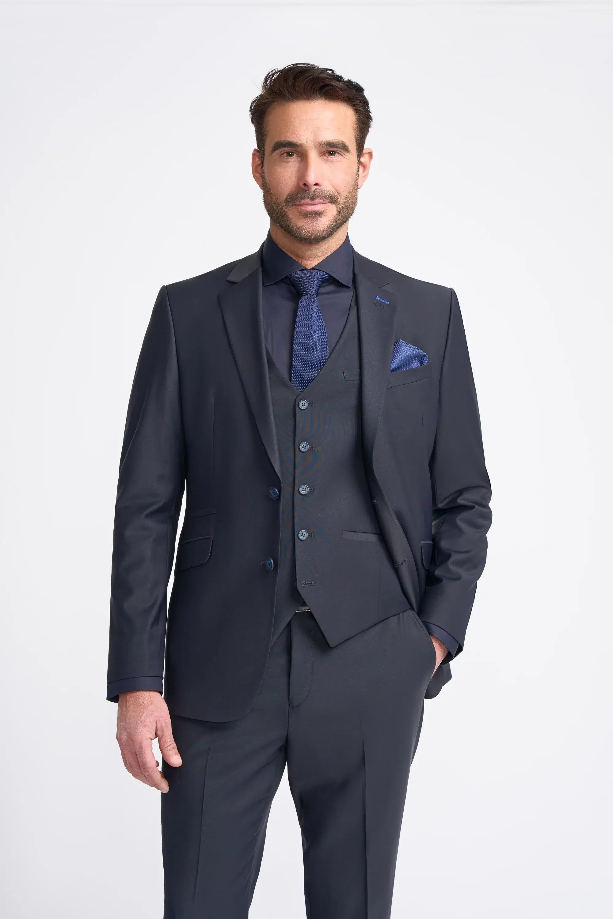 Bond - Terno masculino azul-marinho escuro de 3 peças com corte sob medida