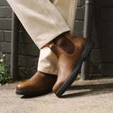Botas Chelsea Booma 607 em couro marrom claro