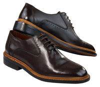 Sapatos Oxford Brogue Masculinos em Couro Preto e Bege com Cadarço e Costura Goodyear Welt