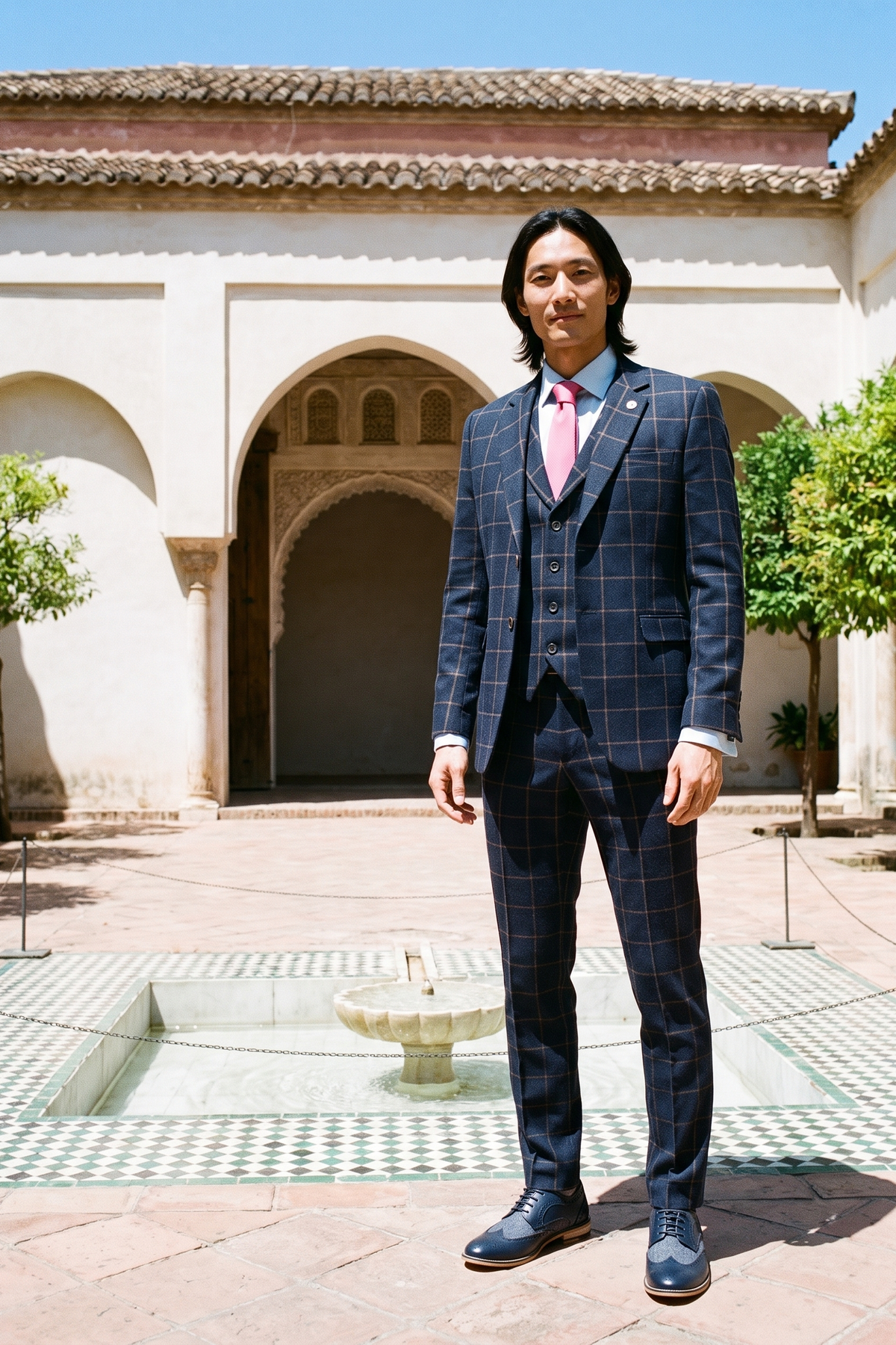 Look #334 styled with Terno masculino azul-marinho com estampa xadrez janela, 3 peças.