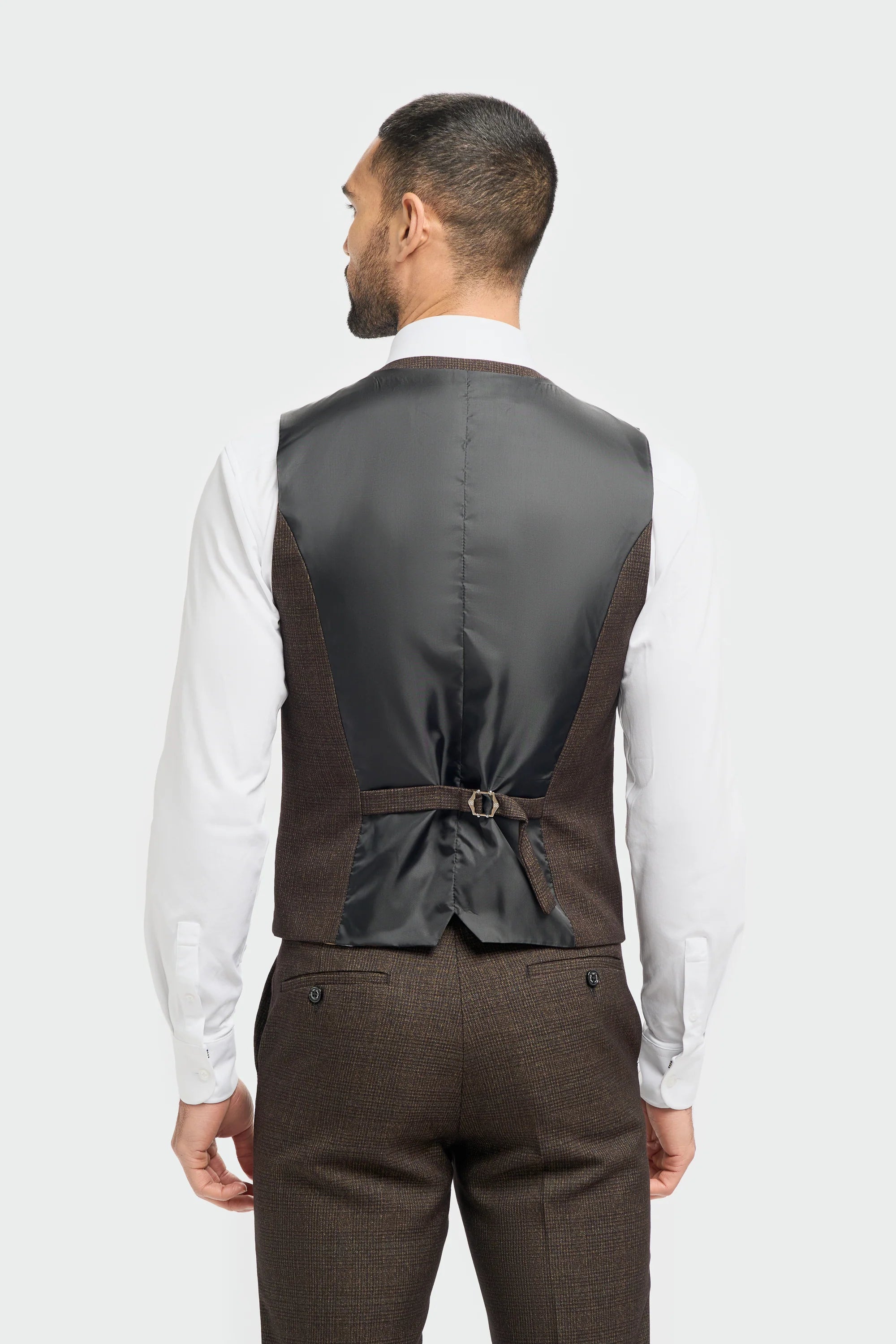 Terno masculino de 3 peças xadrez em tweed preto e marrom, corte sob medida, para casamento, estilo Peaky Blinders clássico.