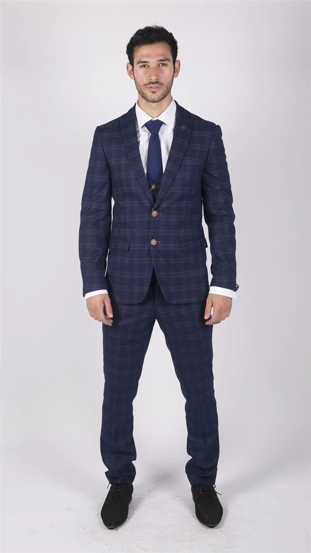 Terno masculino Marc Darcy azul xadrez Príncipe de Gales de 3 peças, corte slim fit, elegante e casual, em Chigwell.