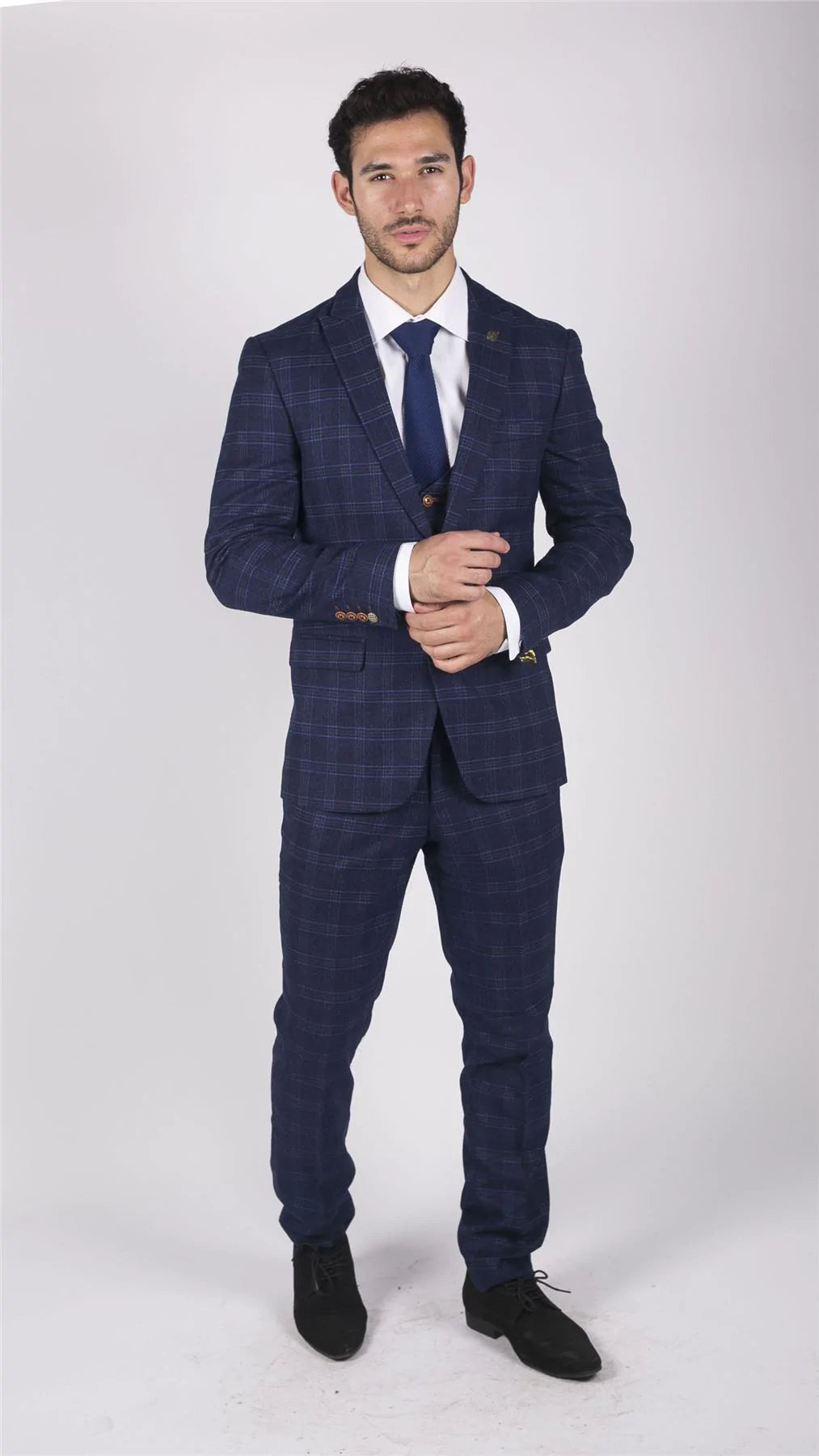 Terno masculino Marc Darcy azul xadrez Príncipe de Gales de 3 peças, corte slim fit, elegante e casual, em Chigwell.