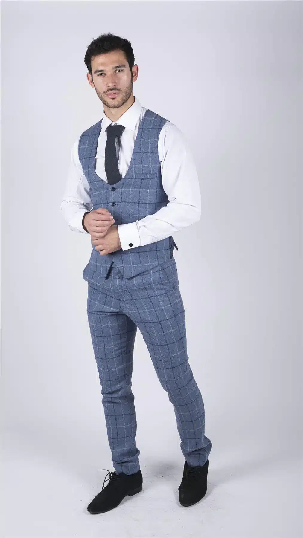 Colete masculino Marc Darcy azul claro com estampa xadrez marinho, elegante e casual, em tweed, corte slim, modelo Clinton.