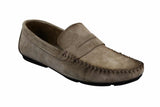Mocassins masculinos de camurça genuína lavada, estilo slip-on, para um visual elegante e casual.