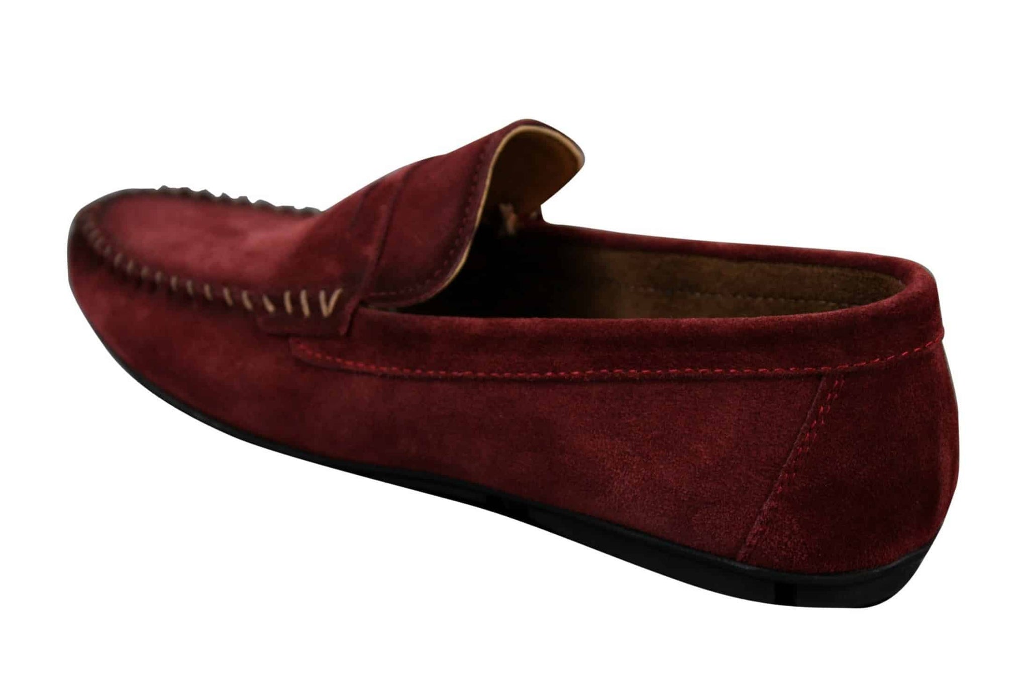 Mocassins masculinos de camurça genuína lavada, estilo slip-on, para um visual elegante e casual.