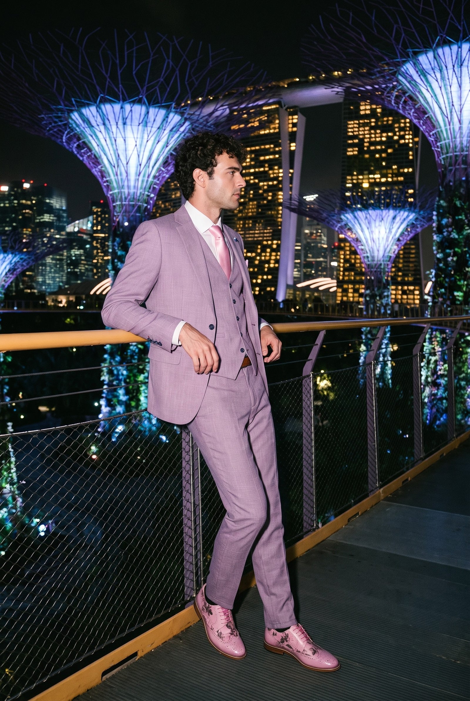 Look #947 styled with Terno masculino de linho rosa blush para o verão