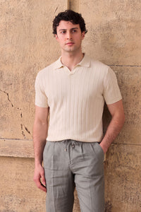 Camisa polo masculina creme com textura canelada