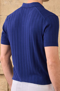 Camisa polo masculina azul marinho com textura canelada