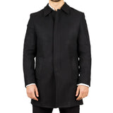 Sobretudo masculino clássico preto em lã mista com gola.