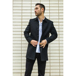 Sobretudo masculino clássico preto em lã mista com gola.