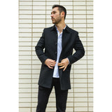 Sobretudo masculino clássico preto em lã mista com gola.