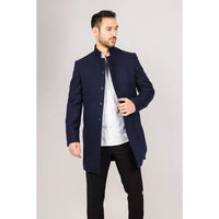 Sobretudo masculino azul-marinho em lã mista com gola alta