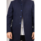 Sobretudo masculino azul-marinho em lã mista com gola alta