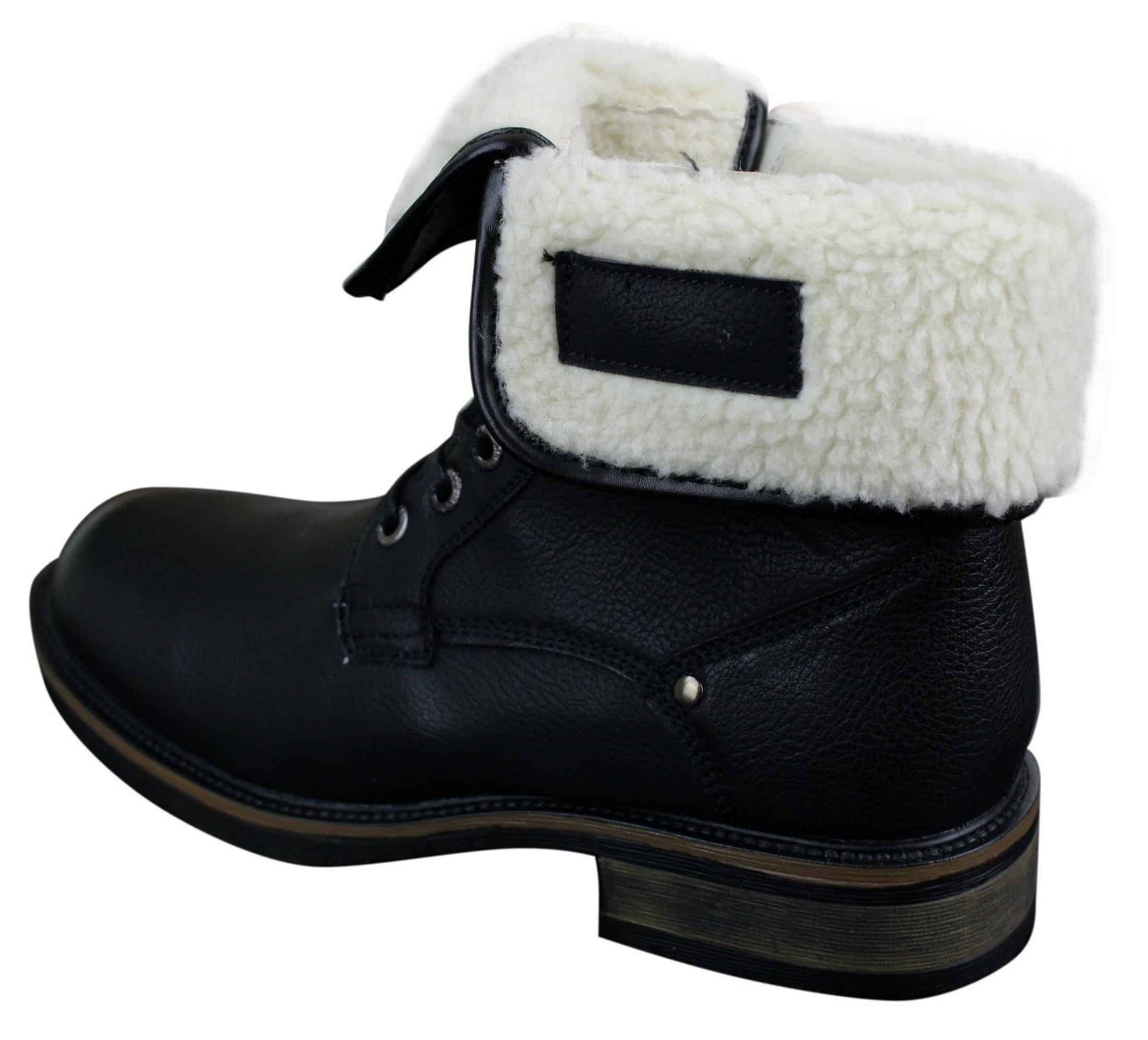 Botas militares masculinas de cano curto em couro preto e marrom com forro de lã e pele sintética.