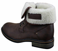Botas militares masculinas de cano curto em couro preto e marrom com forro de lã e pele sintética.