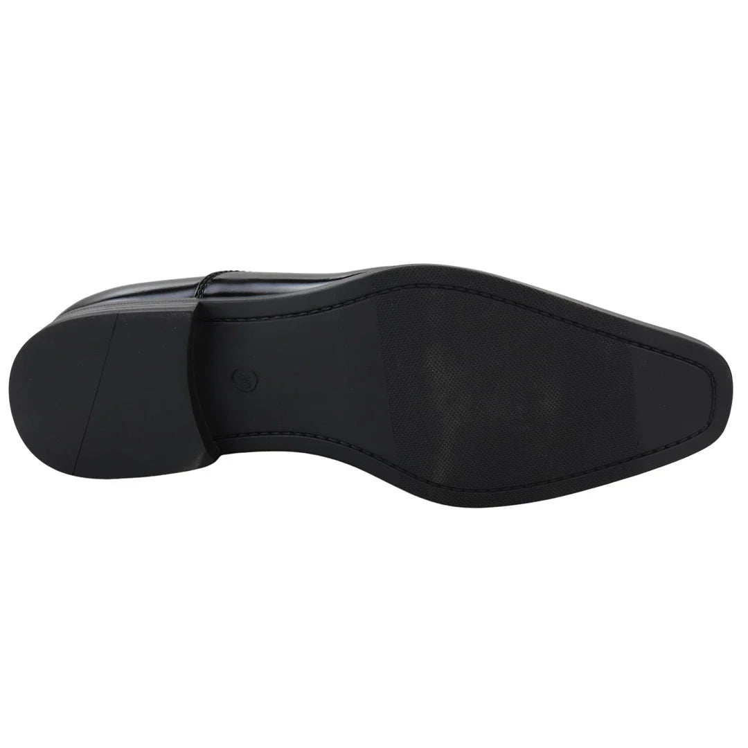 Sapatos Oxford masculinos elegantes e formais, em verniz preto, com cadarço, bico redondo clássico.