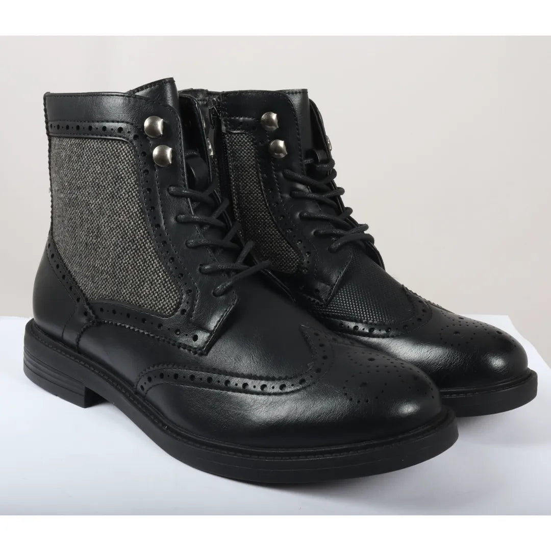 Botas pretas de cano curto com cadarço e estilo brogue para homem