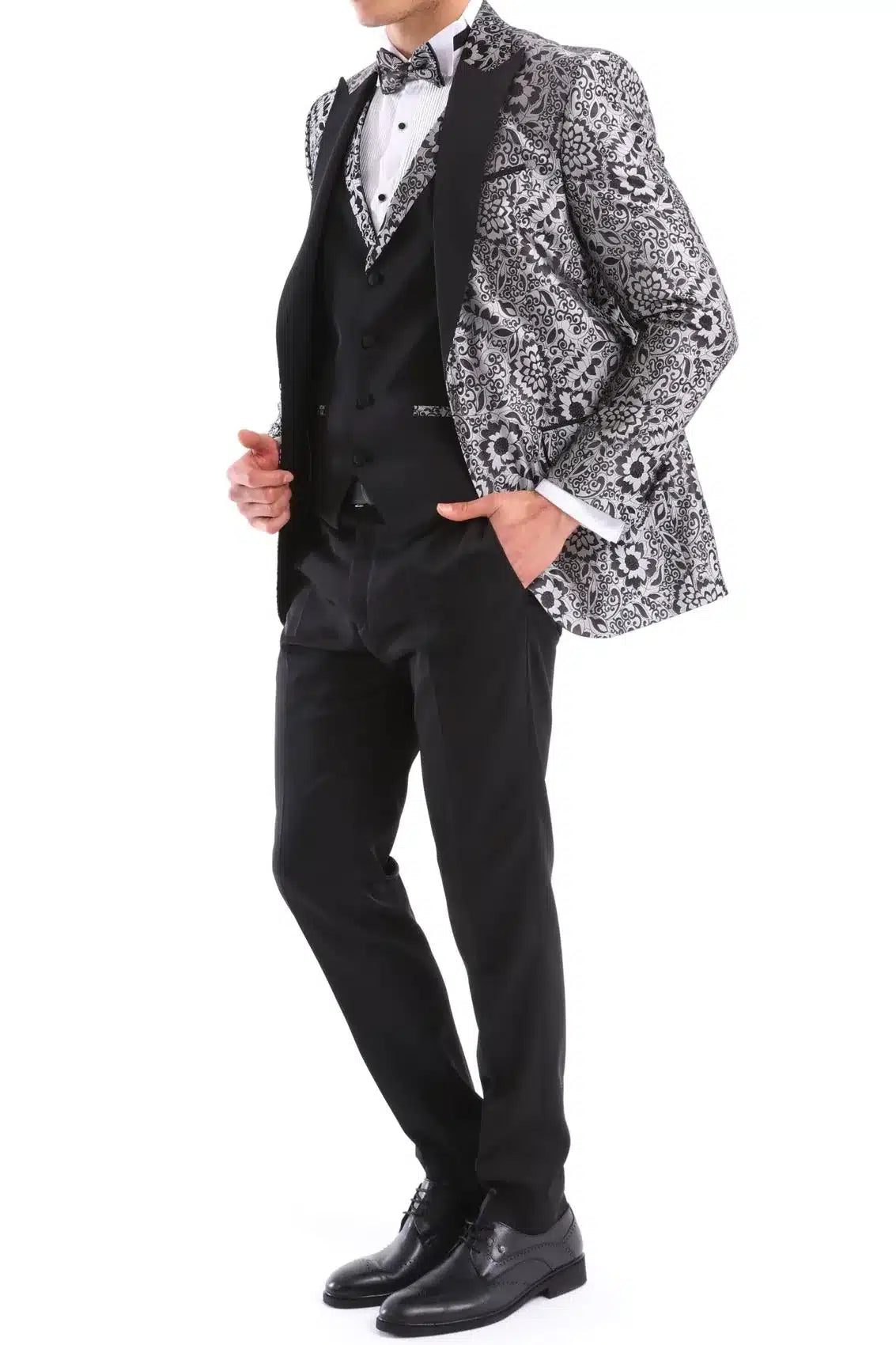 Terno smoking masculino preto com estampa floral prateada, 3 peças, para casamento, formatura, festa e cerimônia do noivo.