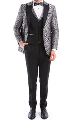 Terno smoking masculino preto com estampa floral prateada, 3 peças, para casamento, formatura, festa e cerimônia do noivo.