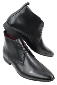 Botas masculinas de cano curto em couro preto e marrom, modelo slip-on, estilo italiano, para revendedor de queijo.