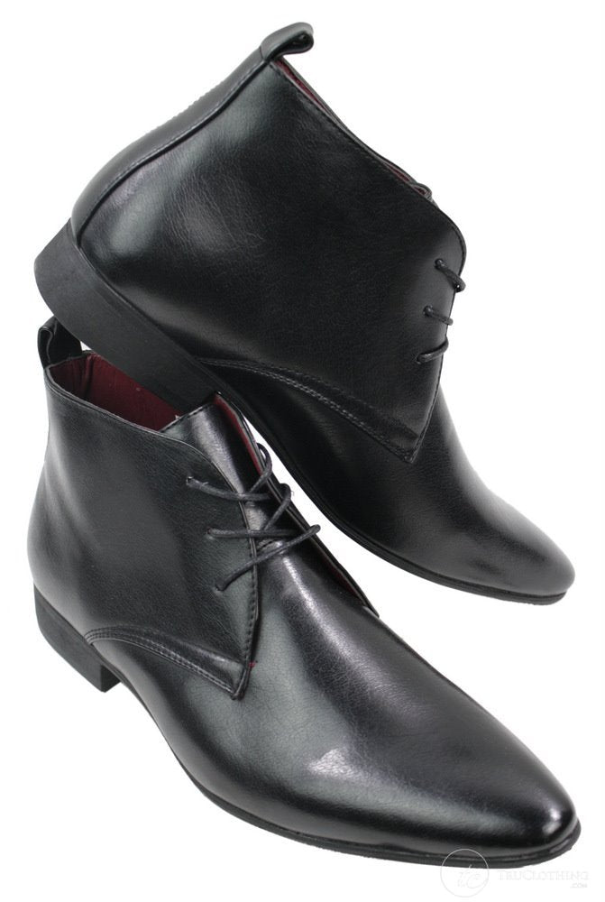 Botas masculinas de cano curto em couro preto e marrom, modelo slip-on, estilo italiano, para revendedor de queijo.