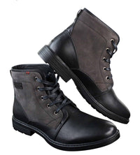 Botas masculinas de cano curto estilo cowboy militar/motociclista com cadarço, em couro PU e camurça.