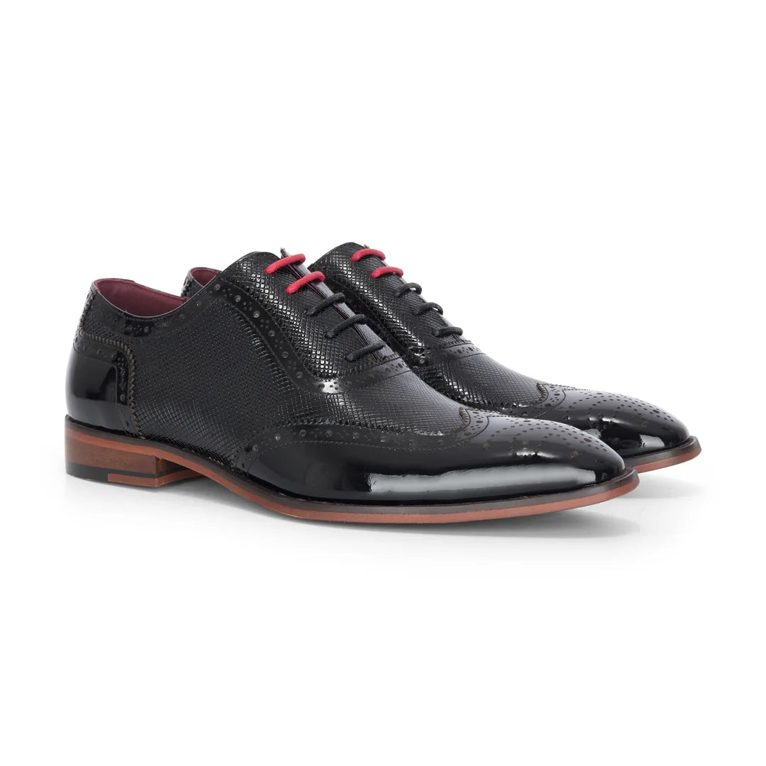 Flynn - Sapatos Brogue Masculinos em Couro Envernizado Preto