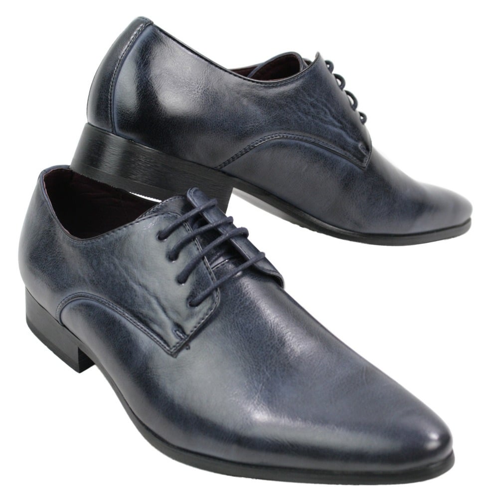 Sapatos masculinos de couro nas cores azul, preto, creme e bege, com design italiano, bico fino e cadarço.