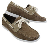 Sapatos náuticos masculinos retrô de lona jeans com cadarço, nas cores azul marinho e bege.