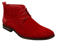 Botas masculinas de camurça estilo deserto, cano curto, nas cores vermelho, cinza, marrom e azul. Elegantes e casuais, em couro com cadarço.