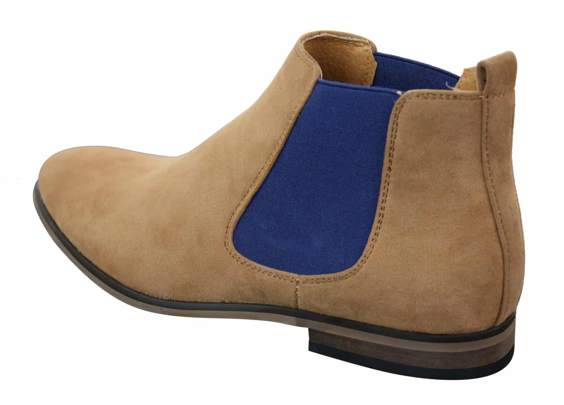 Botas Chelsea masculinas de camurça italiana, estilo slip-on, para um visual elegante e casual no deserto.