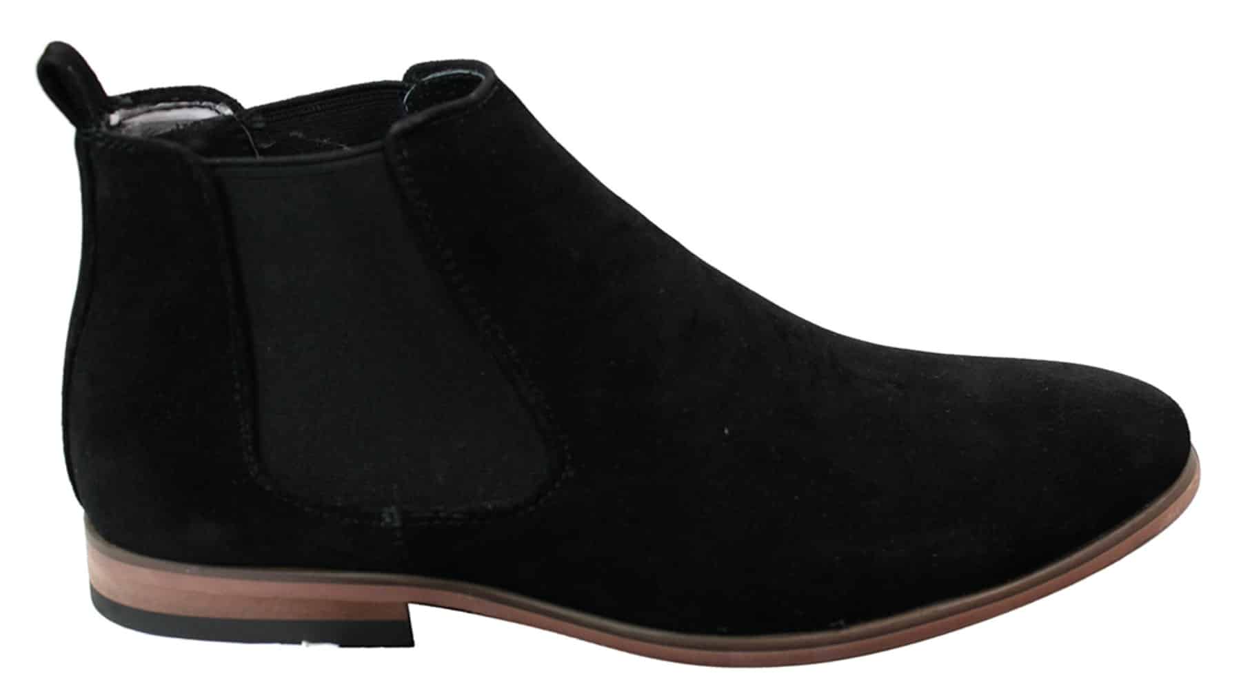 Botas Chelsea masculinas de camurça italiana, estilo slip-on, para um visual elegante e casual no deserto.