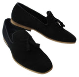 Mocassins masculinos de camurça, estilo mocassim, com detalhe de borla, forro de couro preto, confortáveis.