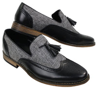 Mocassins masculinos de tweed e couro, estilo mocassim, com detalhe de borla, design vintage retrô.