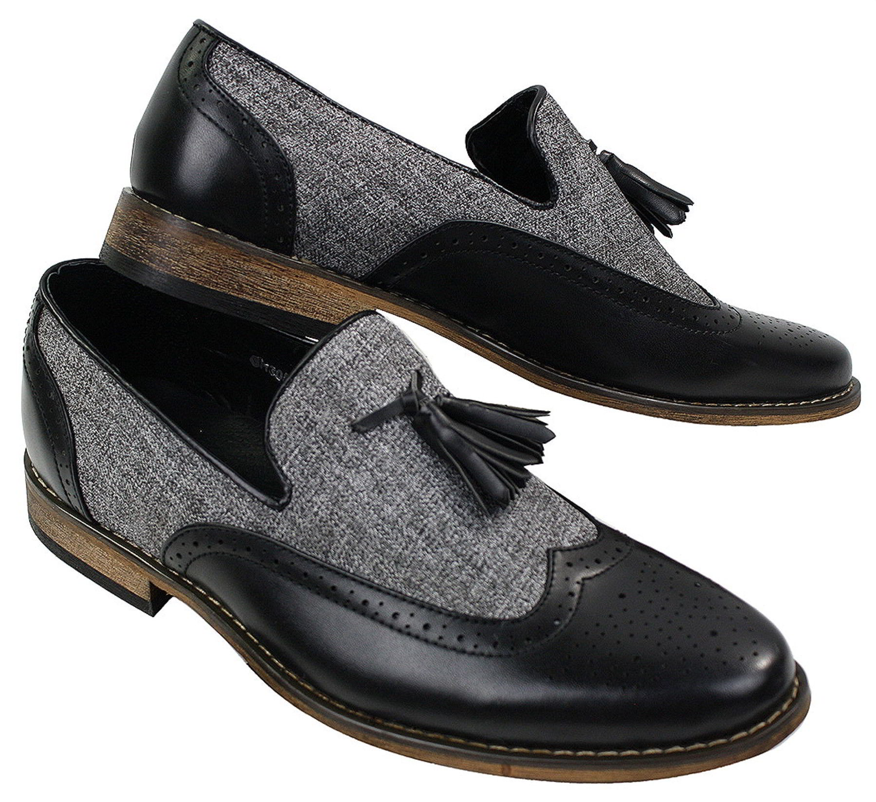 Mocassins masculinos de tweed e couro, estilo mocassim, com detalhe de borla, design vintage retrô.