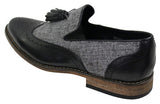 Mocassins masculinos de tweed e couro, estilo mocassim, com detalhe de borla, design vintage retrô.