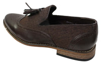Mocassins masculinos de tweed e couro, estilo mocassim, com detalhe de borla, design vintage retrô.