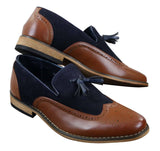 Mocassins masculinos de tweed e couro, estilo mocassim, com detalhe de borla, design vintage retrô.