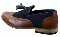 Mocassins masculinos de tweed e couro, estilo mocassim, com detalhe de borla, design vintage retrô.