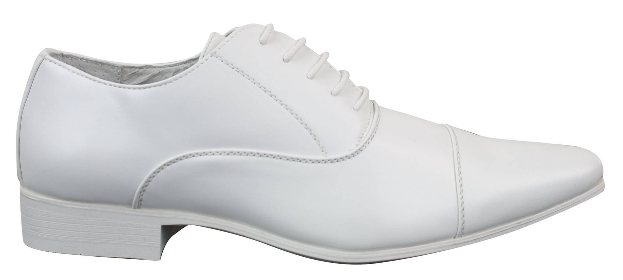 Sapatos sociais masculinos com cadarço